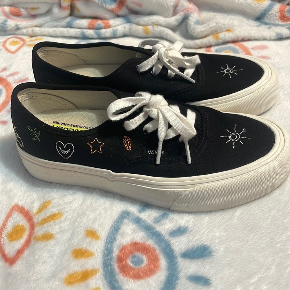 Vans Embroidered Authentic VR3 Sneakers